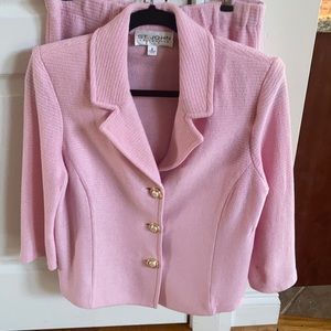 St Johns knit suit size 8